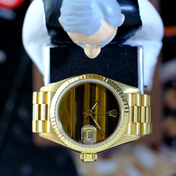 Rolex Ladies Datejust Factory Wood Dial 18K Gold - Picture 8 of 13